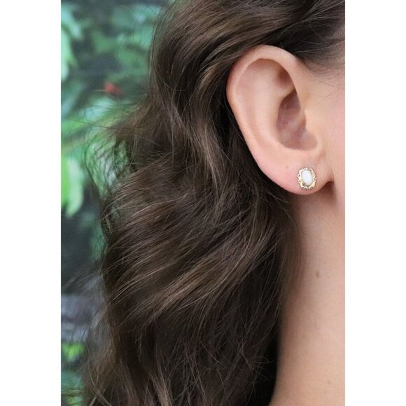 14k Yellow Gold Natural Opal Earrings Stud Post 3/8" x 1/4" Round - Picture 2 of 9